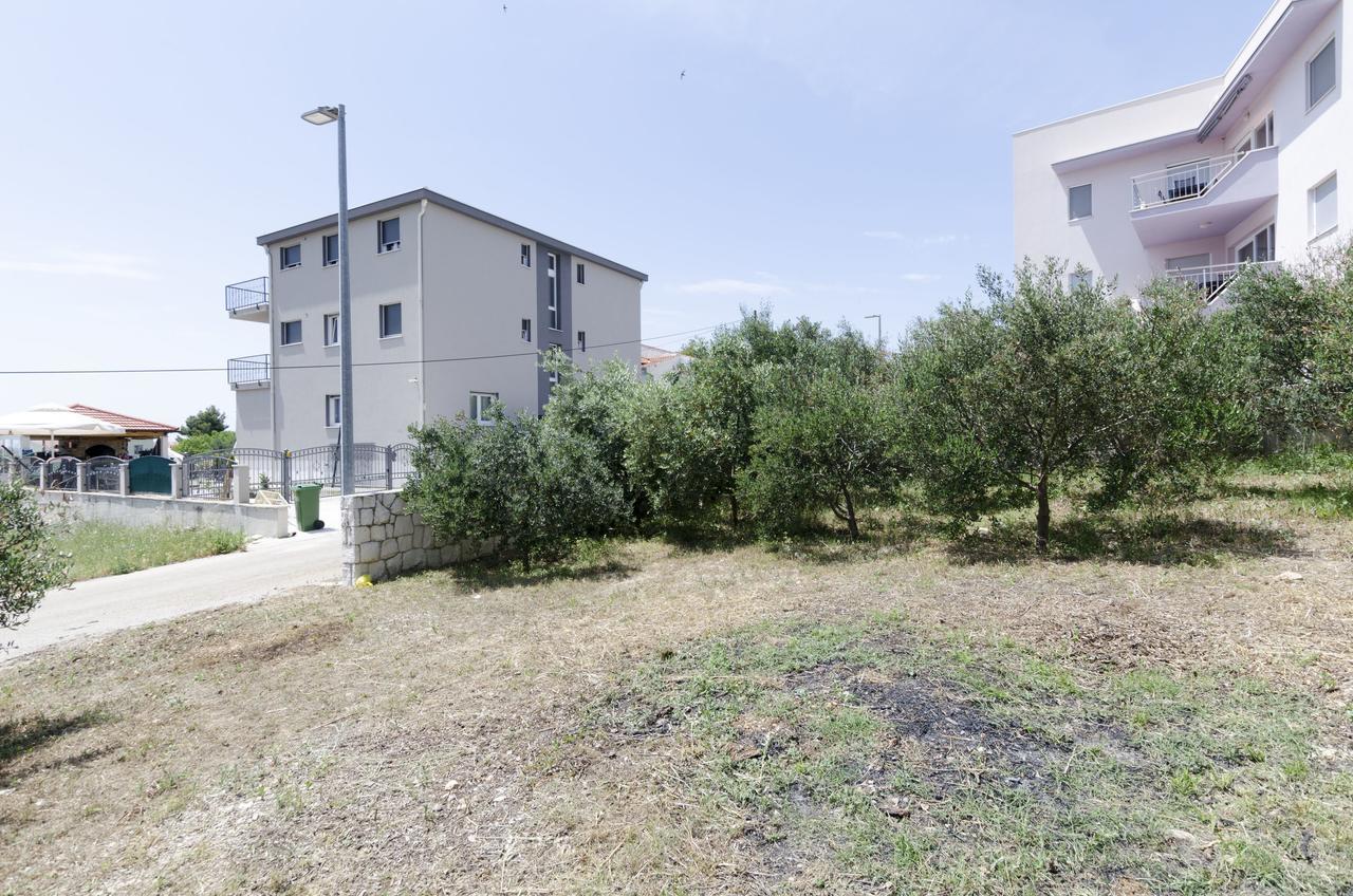 Apartments Mirko Traù Esterno foto